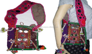 Vintage Banjara omuzdan askili çanta <span class=keywords><strong>Katha</strong></span> dikiş tasarım ayna kabuk iş pamuk fermuar kabile çingene el çantası Tote çanta tarzı 3 adet