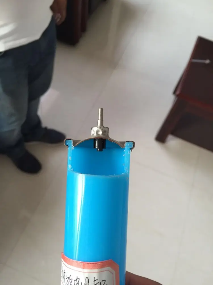 Lighter refilling valve