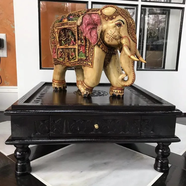 Caisse à vin indien en bois de style vintage, magnifique étui à vin en forme d'éléphant