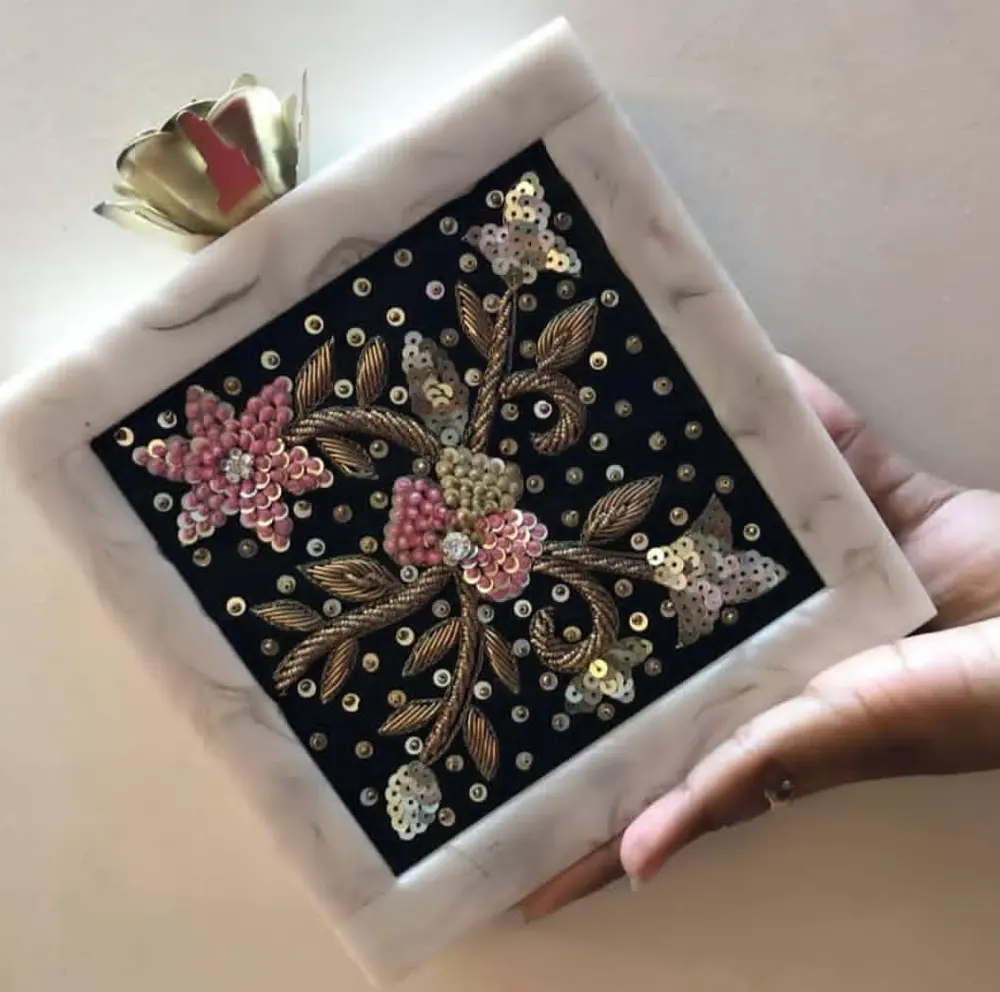 Pochette brodée en résine de haute qualité pour sac à main de mariage nuptiale meilleure vente de Dubaï à bas prix par LUXURY CRAFTS