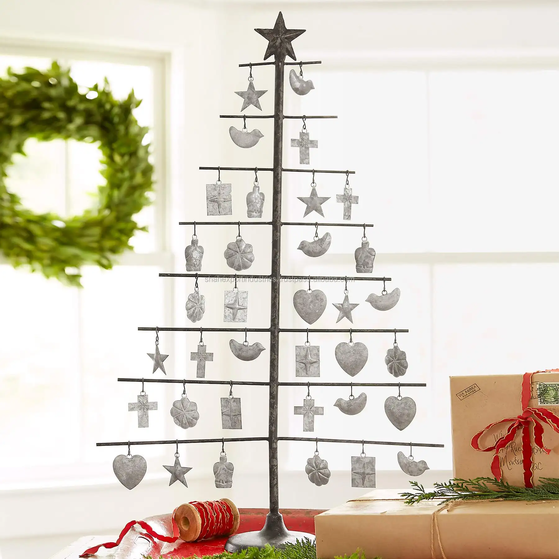 Ornamento de hierro forjado decorativo, pantalla de árbol de Navidad con montaje fácil y soporte, negro, resistente, centros de mesa duraderos