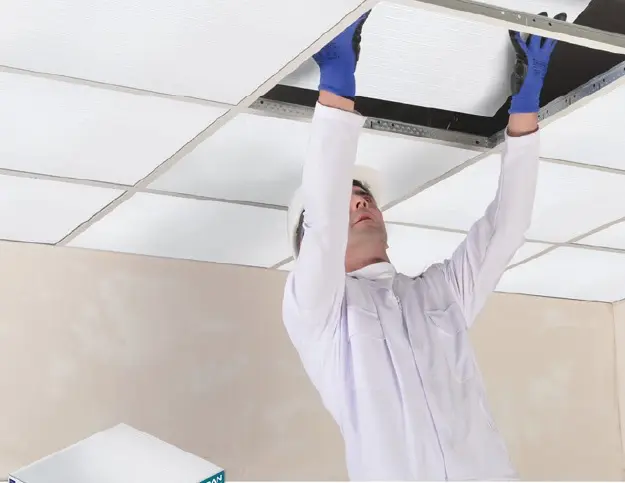 Recubierto de PVC de alta calidad de techo de yeso azulejos 60x60cm