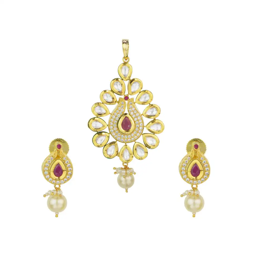 Neueste Markt Design vergoldet Polki Kundan Anhänger Set Schmuck Hersteller 40624 für Damen