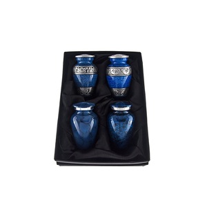Kırmızı küçük Keepsake kremasyon Urn dört kırmızı hediye kutusu ile keepsake urns İnsan külleri için cenaze malzemeleri - Product Image 5