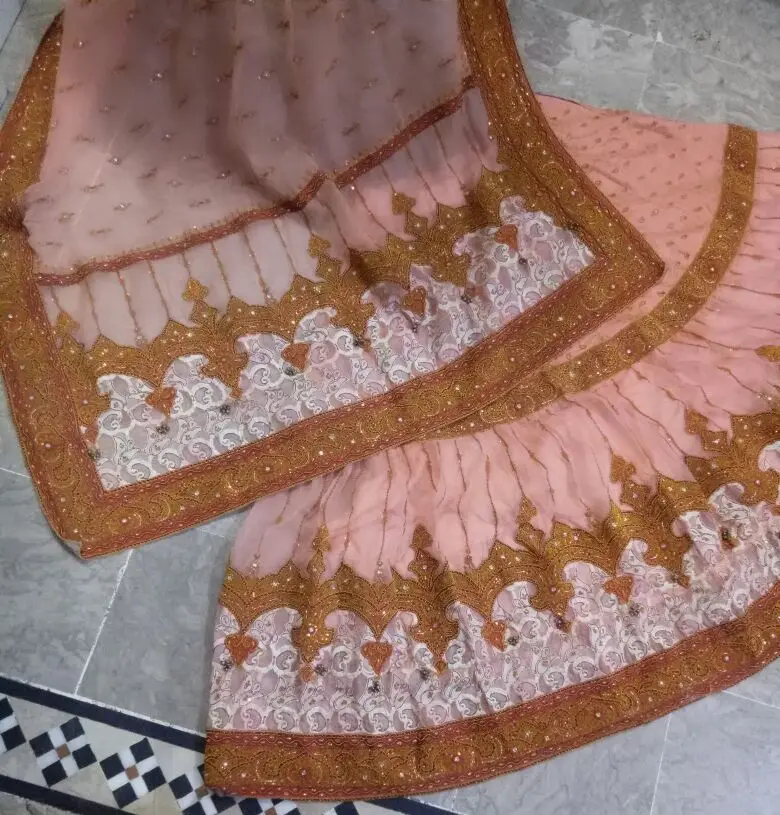 Robe de mariée du pakistan orange, Lehenga brodée à la rouille, très belle tenue lourde, mélange de mousseline, filet et organza, 2018