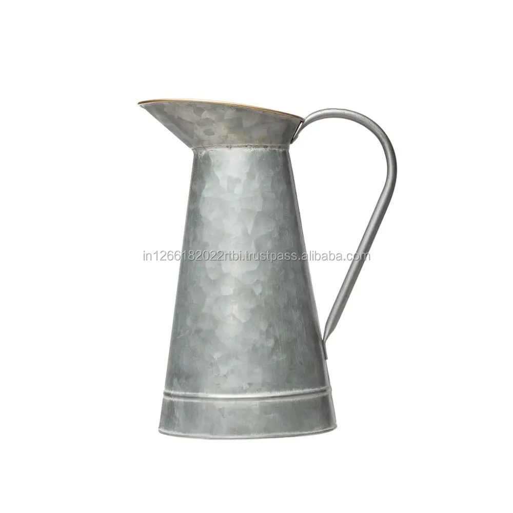 Hoge Kwaliteit Decoratieve Jug Ijzeren Plaat Natuurlijke Kleur Antieke Watering Jug