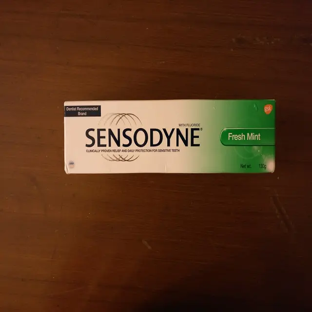 SENSODYNE diş macunu