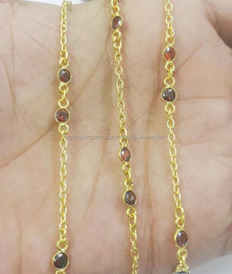 Altın kaplama çerçeve zinciri ile 4mm yuvarlak elmas kesim kırmızı Garnet kübik zirkonya bağlayıcı kolye ayak tarafından satılan