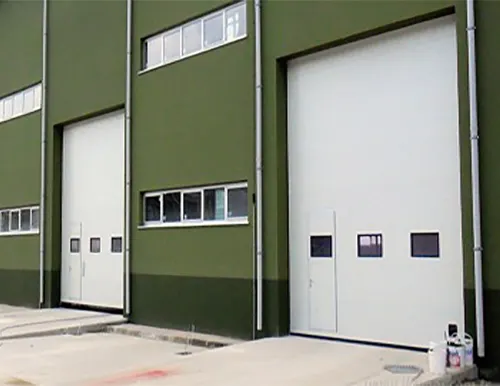 Serratore sezionale industriale porte economiche automatico in lega di alluminio pieghevole per uso magazzino con superficie finita