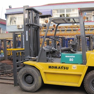 便宜的二手小松叉车<span class=keywords><strong>8ton</strong></span>小松 (Komatsu) FD80叉车FD80/FD30/FD50