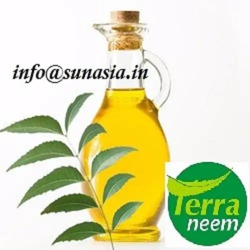 Terra naturel Neem liquide Bio engrais extrait de 100% noyau de neem par méthode de pressage à froid utilisé dans les plantes et les fermes