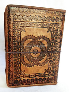 Handmade Vintage Leather Journal <strong>New</strong> Pattern Embossed Design in Tan Color, Premium Quality Diary for <strong>Writing</strong> and Note-taking - Product Image 2