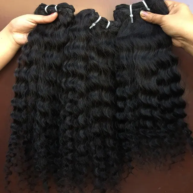 Best Quality Remy Virgin Hair Single Donor Raw Unprocessed Indian Temple Curly Human Hair Big Curl Style Model 10