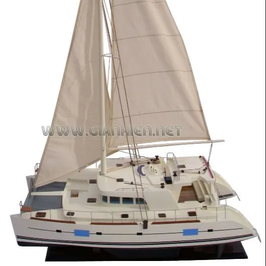 LAGON 500 modello di YACHT a vela in veneziano-regalo per barca a vela