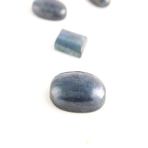 AAA sınıf doğal kiyanit 115 karat mavi taş pürüzsüz Oval ve tel sarılmış takı Cabochons için dikdörtgen şekli