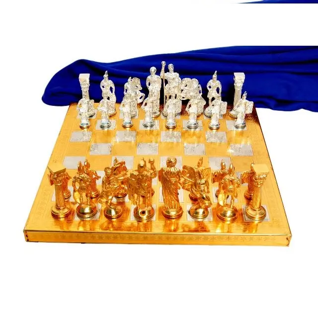 Juego de Ajedrez de latón y madera de diseño elegante Juegos de piezas de ajedrez ponderadas pulidas de oro antiguo y plata con estuche