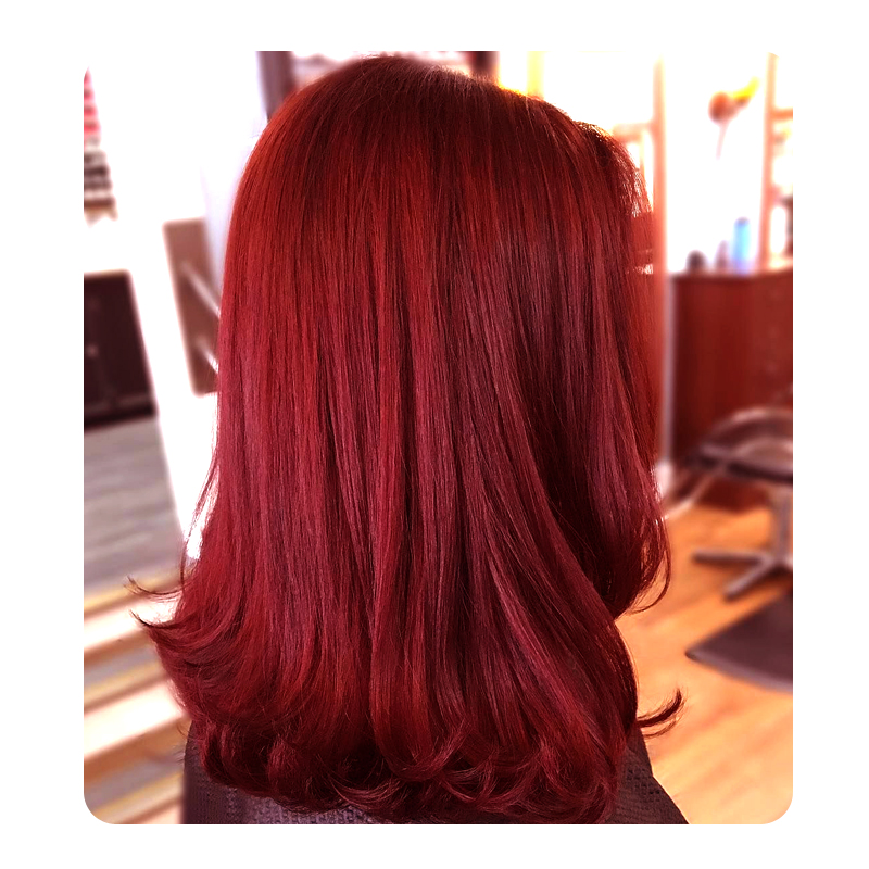 สีแดง