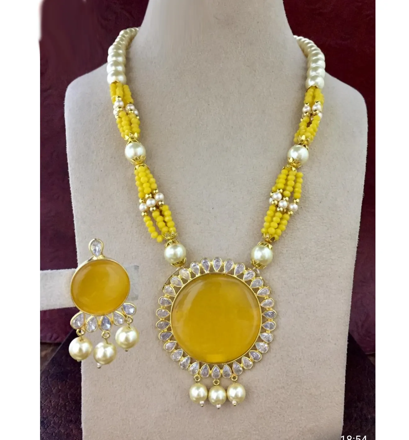 Stile classico bella collana di perle bianche di forma rotonda giallo granato grandi gemme orecchino collana con zirconi