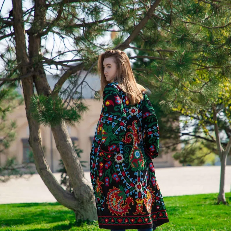 Bata larga tipo Kimono para mujer, Chaqueta larga decorada con bordado de seda, de la mejor calidad