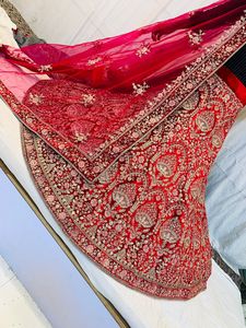 นักออกแบบชาวอินเดียล่าสุดสีแดงเจ้าสาว Lehenga Choli Unstich Design แต่งงาน Lahnga Choli ผู้หญิง Lengha ผู้ค้าส่งสุราษฎร์อินเดีย - Product Image 5