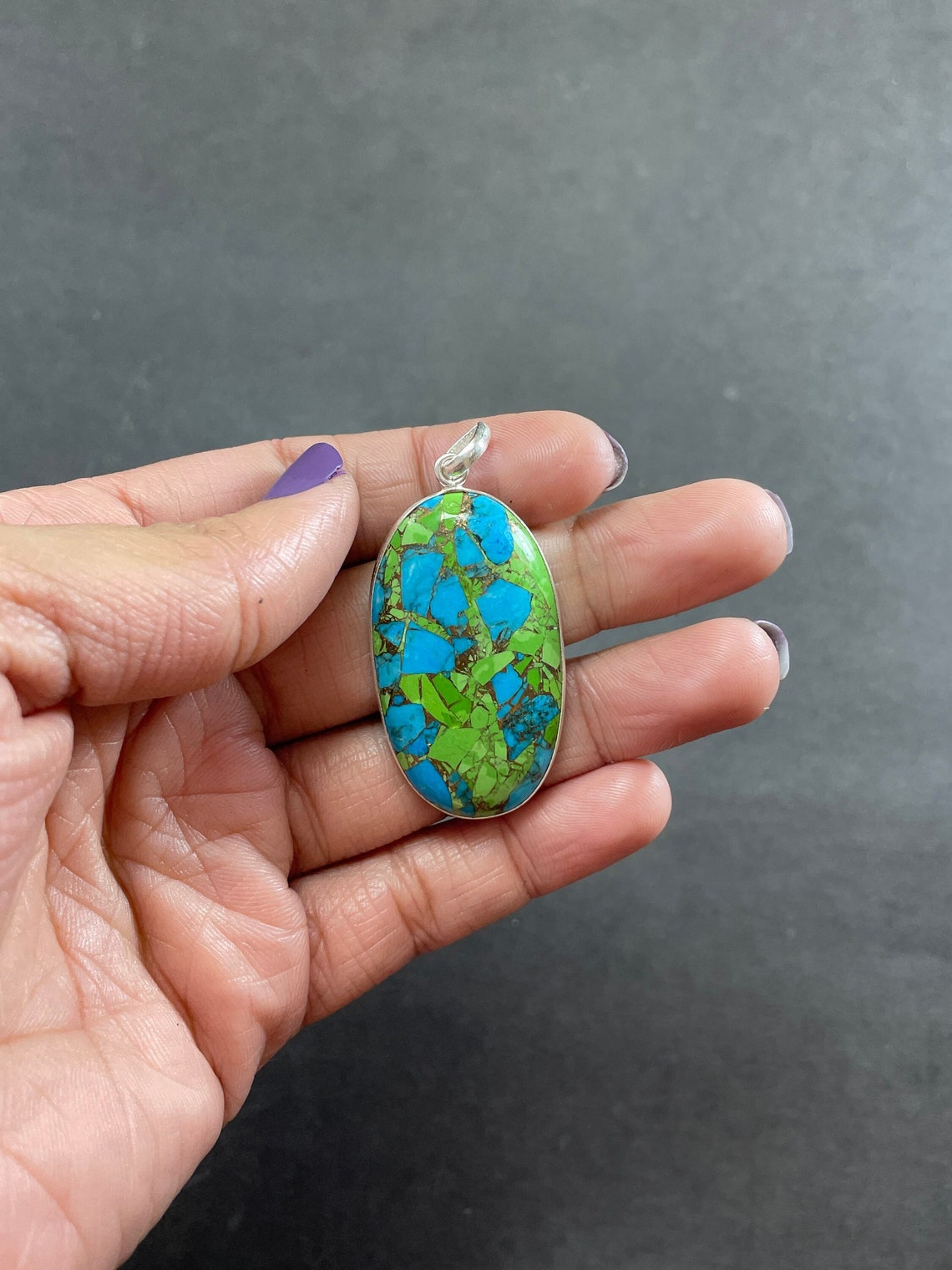 สีเขียว