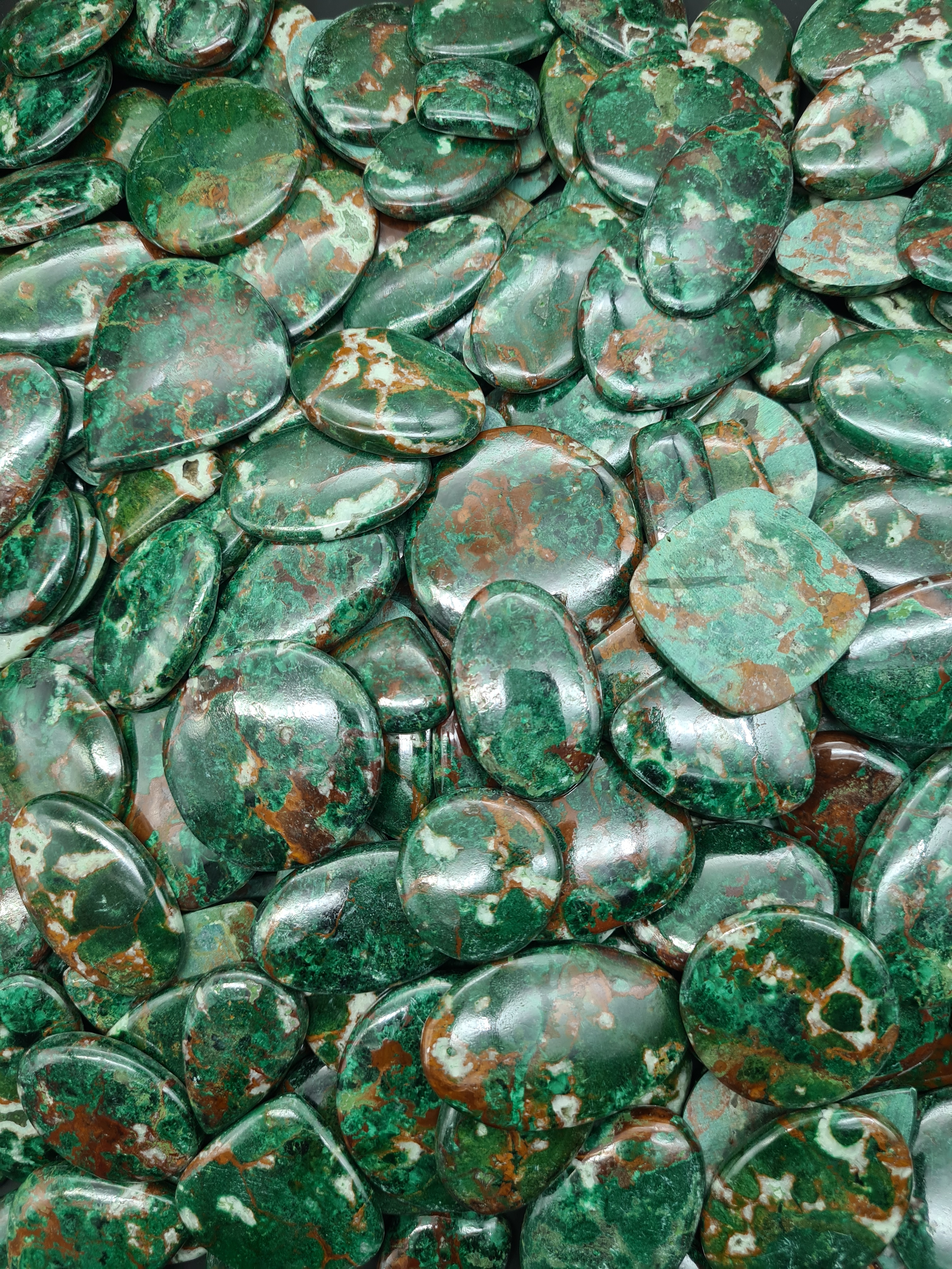 สีเขียว