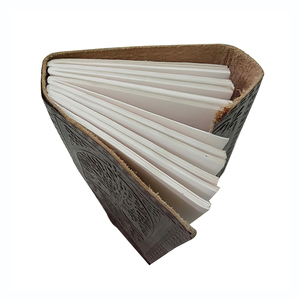 A basso prezzo in pelle PU diario 100 fogli interni con pagine a colori con stampa su misura per libri di viaggio Vintage fatti a mano - Product Image 1