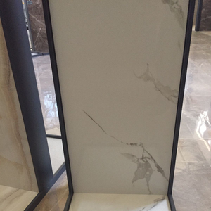 大理石设计的高品质陶瓷，不同颜色白色，黑色和米色陶瓷