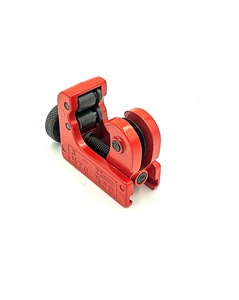 Taiwan Made 1/8&quot; - 7/8&quot; (3-22mm) Mini Tube <strong>Cutter</strong> Pipe <strong>Cutter</strong> with Carbon Steel Blade - Product Image 2