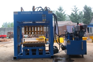 Low Cost Semi <strong>Automatic</strong> <strong>Small</strong> Business QT4-30 Hydraulic diesel Motor Hollow Pavement Concrete <strong>Block</strong> Maker Brick <strong>Making</strong> <strong>Machine</strong> - Product Image 3