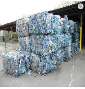 Soğuk ve sıcak yıkanmış PET şişe gevreği geri dönüşümlü şeffaf plastik artıkları çeşitli uygulamalar için - Product Image 2