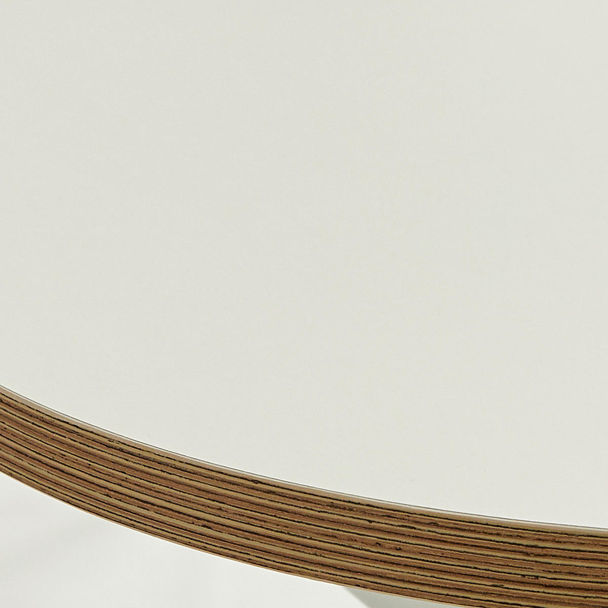 Bande blanche de bord