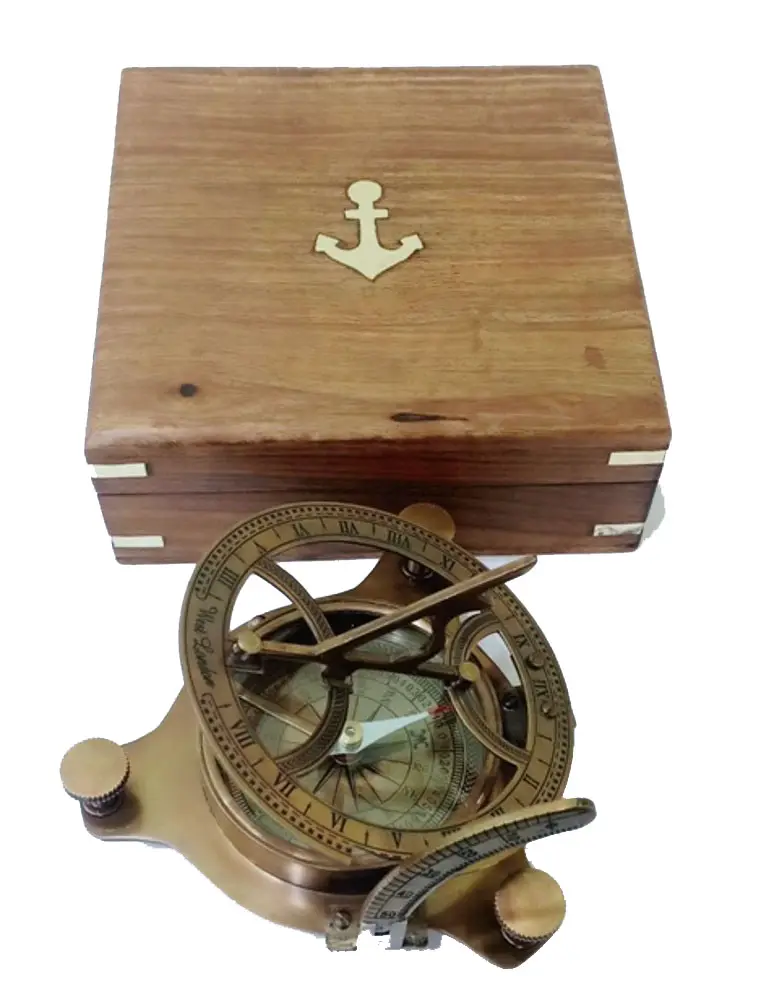 Latón antiguo reloj brújula 4 "caja de madera Natural