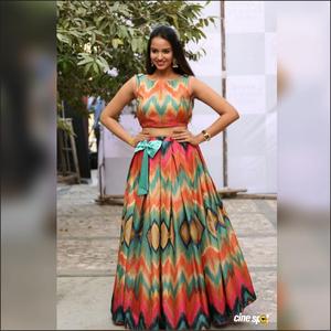 Trend georgette dijital baskılı <span class=keywords><strong>lehenga</strong></span> dupatta hint giyim toptan fiyat ile tam çalışma bluz ile etnik konfeksiyon konfeksiyon
