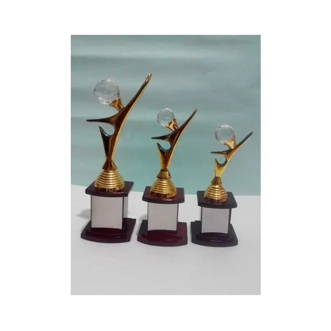 Eleganti statuette di trofeo in alluminio fatte a mano per la casa statua artigianato oro placcato stella decorazioni sculture regalo per lo sport