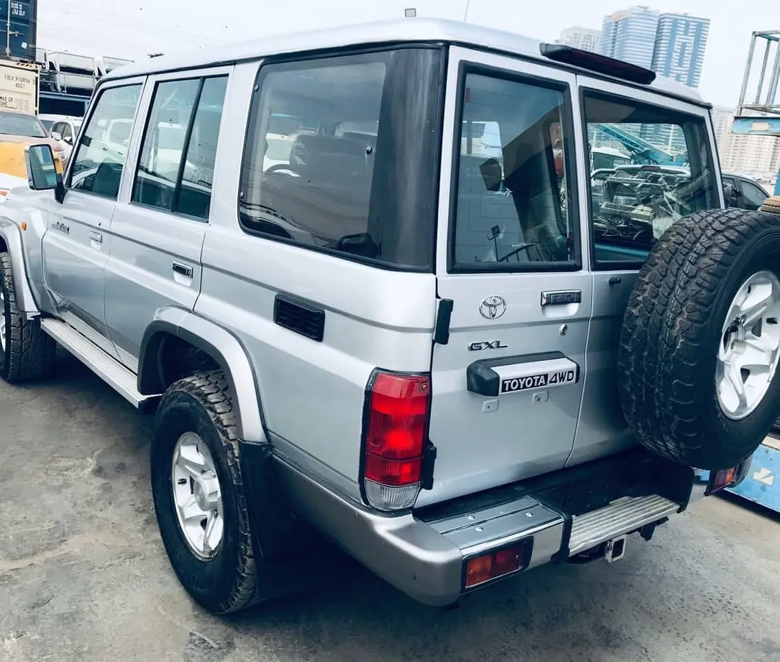 Land Cruiser-camioneta de doble cabina, camioneta de segunda mano, 2018