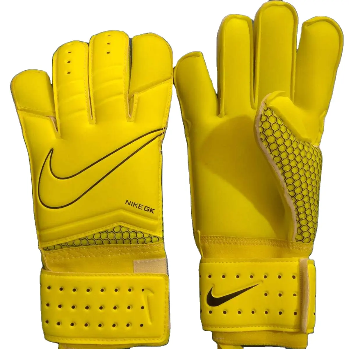 Adults professional Front Palm Giga German Latex Goalkeeper best for football and Soccer training 2020 Cheapest Wholesale Price