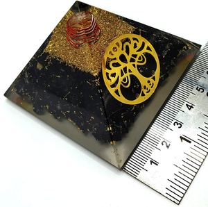 生命の木のシンボルクリスタルエネルギー発電機を備えたベストセラーのOrgonite Pyramid Shungite Orgone Pyramid高品質 - Product Image 6