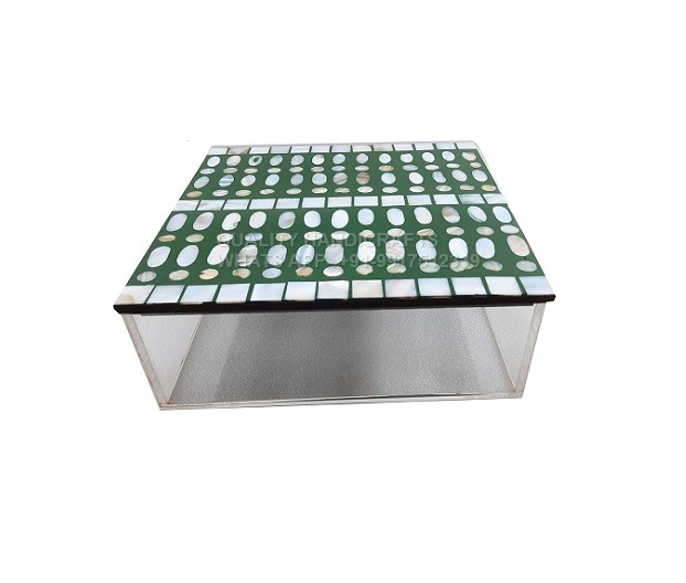 สีเขียว