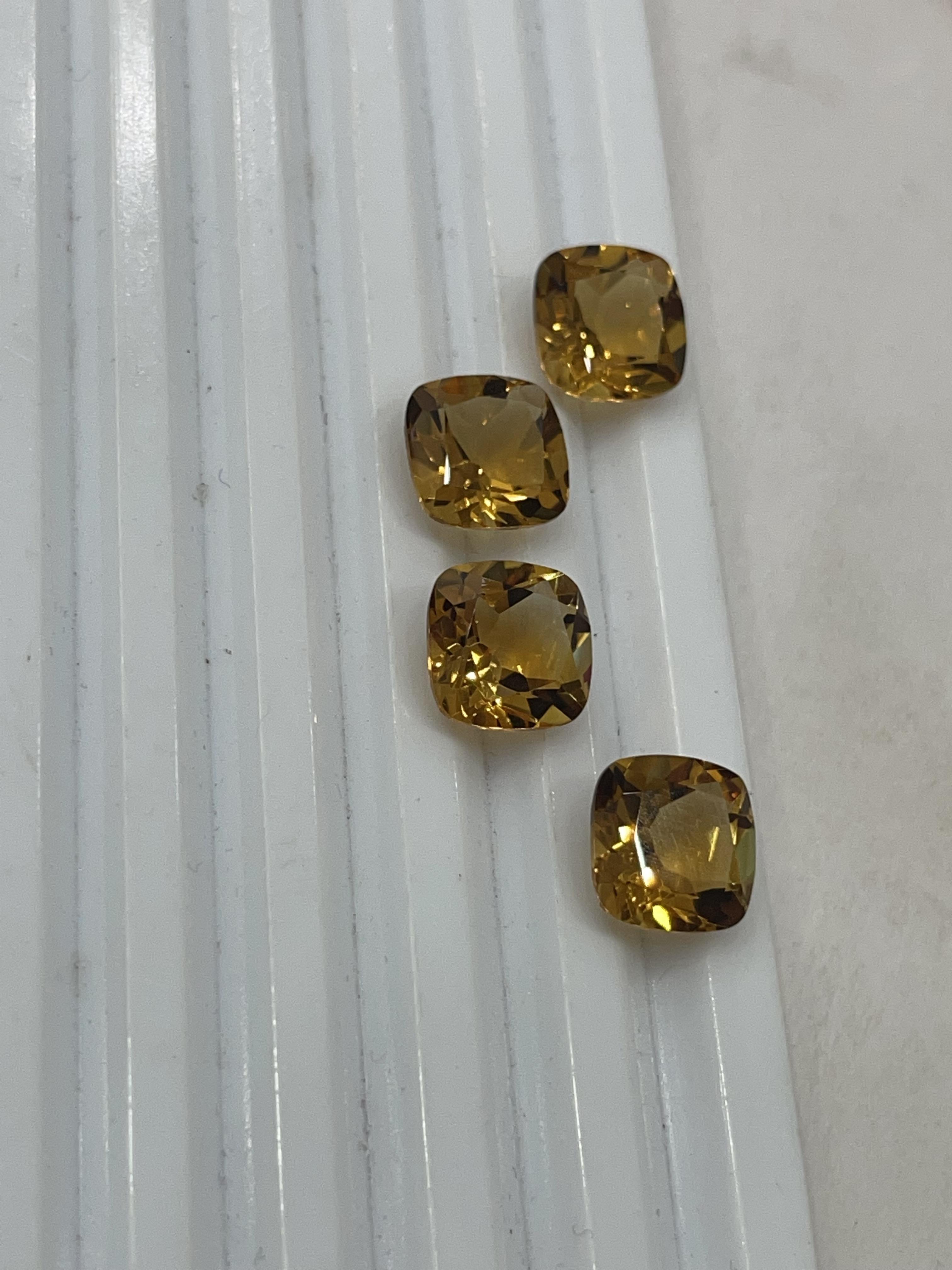 สีเหลือง