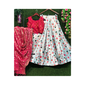 大人のためのシルクLehengaのベストデザイナーコレクションを一括注文可能 - Product Image 1