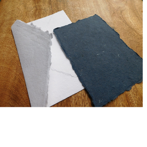 デッサン、工芸品、ジャーナルなどのためのDeckle Edged Handmade Papers。 - Product Image 1