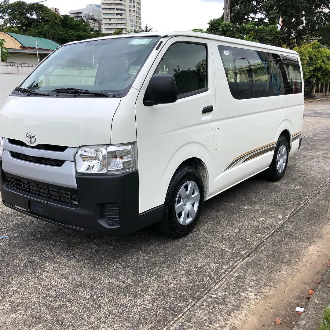 Autobús Toyota hiace, venta, 2017