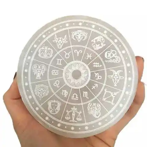 Vente en gros plaque de chargement en sélénite avec disque de nettoyage d'horoscope de roue du zodiaque et grille en cristal cristaux pierre de guérison