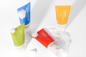 BERGAMO VITAMIN ESSENTIAL INTENSIVE CLEANSING FOAM韓国製美容低刺激性保湿鎮静皮脂コントロール - Product Image 6
