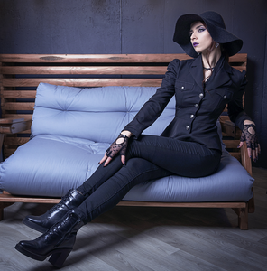 سترة نسائية بحافة منفوشة وأكمام طويلة من صانعي القطع الأصلية للبيع بالجملة معطف أسود للنساء - Product Image 2