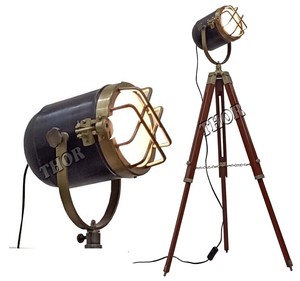 <span class=keywords><strong>LED</strong></span> ile Vintage antika ışıldak zemin lambası/Cob tabanı ayarlanabilir kahverengi ahşap ev & ofis dekoratif aydınlatma için standı