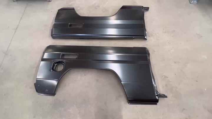 New Replacement Toyota Land Cruiser FJ73 BJ73 Rear Fender - Black