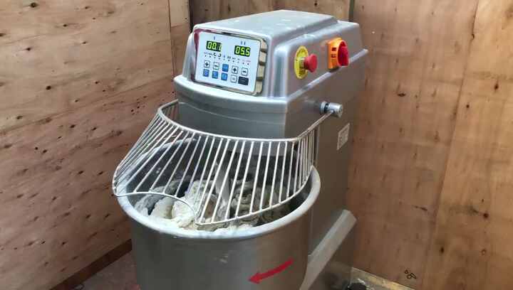 SM2-25 White/Silver Automatic Electric Wheat Flour Kneader