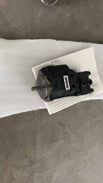 PVD-00B-14P-5G3-4960B Mini Excavator Main Pump ZX16 Hydraulic Pump